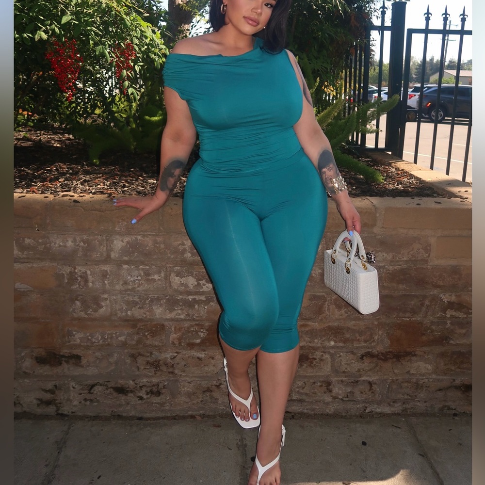 Elegant Teal Off-Shoulder Jumpsuit